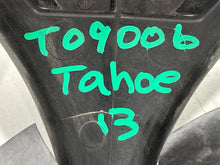 Load image into Gallery viewer, RADIATOR FAN ASSEMBLY Yukon Silverado Escalade 2007 07 08 09 - 13 - NW551149

