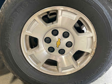 Load image into Gallery viewer, [INVENTORYCAR_YEAR_MAKE_MODEL] WHEEL RIM 17x7-1/2 ALUM 17x7-1/2, 6 lug, 5-1/2" - NW557742
