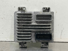 Load image into Gallery viewer, ECU ECM COMPUTER Chevrolet Van GMC Yukon Tahoe Sierra 2010 10 2011 11 - NW552918
