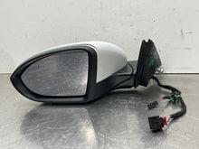 Load image into Gallery viewer, Side View Door Mirror Volkswagen Jetta 2020 - NW554684
