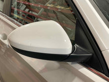 Load image into Gallery viewer, Side View Door Mirror Volkswagen Jetta 2020 - NW552879

