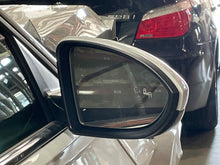Load image into Gallery viewer, Side View Door Mirror Volkswagen Jetta 2020 - NW552879
