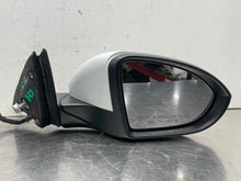 Load image into Gallery viewer, Side View Door Mirror Volkswagen Jetta 2020 - NW552879
