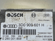 Load image into Gallery viewer, AIR BAG CONTROL MODULE COMPUTER Porsche Cayenne 2006 06 - NW381593
