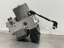 Load image into Gallery viewer, ABS ANTI-LOCK BRAKE PUMP Crown Victoria Town Car Grand Marquis 06-08 - NW380040
