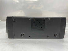 Load image into Gallery viewer, CD Changer Mercedes S430 S500 S600 S55 2003 03 - NW139085
