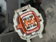 Load image into Gallery viewer, RADIATOR FAN ASSEMBLY Saab 9-2x 2005 05 2006 06 Left - NW64494
