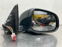 Load image into Gallery viewer, SIDE VIEW DOOR MIRROR 2017 17 Right - NW554673
