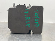 Load image into Gallery viewer, ABS ANTI-LOCK BRAKE PUMP Acura RLX 2014 14 2015 15 2016 16 - NW550698
