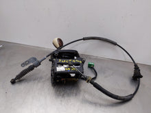Load image into Gallery viewer, Floor Shifter Jaguar XJ8 2005 - NW396907
