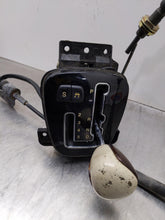 Load image into Gallery viewer, Floor Shifter Jaguar XJ8 2005 - NW396907
