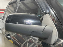 Load image into Gallery viewer, [INVENTORYCAR_YEAR_MAKE_MODEL] SIDE VIEW DOOR MIRROR Right - NW556426
