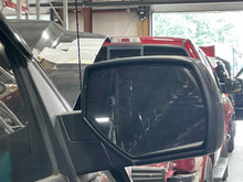 Load image into Gallery viewer, [INVENTORYCAR_YEAR_MAKE_MODEL] SIDE VIEW DOOR MIRROR Right - NW556426
