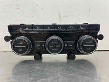 Load image into Gallery viewer, Temperature Controls Volkswagen Jetta 2019 - NW553377
