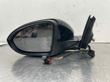Load image into Gallery viewer, Side View Door Mirror Volkswagen Jetta 2019 - NW552878
