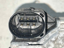 Load image into Gallery viewer, Throttle Body Volkswagen Jetta 2019 - NW555813
