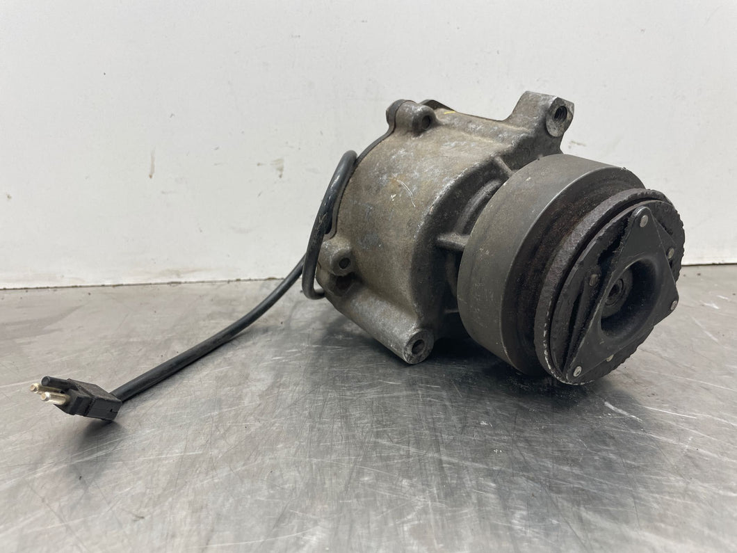 Air Injection Pump Smog  MERCEDES 450 1972 - NW410886