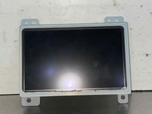 Load image into Gallery viewer, Info-Gps Screen Chevrolet Equinox 2017 - NW553411
