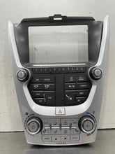 Load image into Gallery viewer, Radio Chevrolet Equinox 2017 - NW555538
