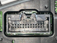 Load image into Gallery viewer, Speedometer Cluster Lincoln MKZ 2010 - NW557483
