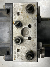 Load image into Gallery viewer, ABS PUMP BMW 325i 330i 2001 01 02 03 04 05 - NW424141

