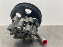 Load image into Gallery viewer, Power Steering Pump  TOWN &amp; COUNTRY 2006 - NW425363
