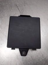 Load image into Gallery viewer, FUSE BOX XK XKR 2007 07 2008 08 2009 09 2010 10 2011 11 - NW395627
