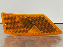 Load image into Gallery viewer, SIDE MARKER LAMP LIGHT Ford Ranger 2019 19 2020 20 Left - NW425989
