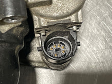 Load image into Gallery viewer, THROTTLE BODY MERCEDES C-CLASS SLK 97 98 99 - NW428344
