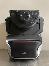 Load image into Gallery viewer, Dash Console Switch Mercedes-Benz SL600 2004 - NW115716
