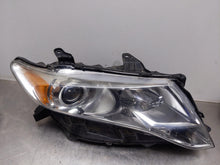 Load image into Gallery viewer, HEADLIGHT LAMP ASSEMBLY Venza 09 10 11 12 13 14 15 16 Right - NW433753

