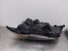 Load image into Gallery viewer, HEADLIGHT LAMP ASSEMBLY Venza 09 10 11 12 13 14 15 16 Right - NW433753
