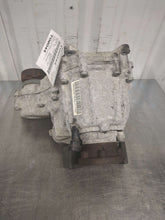 Load image into Gallery viewer, TRANSFER CASE Vanden Pl XF XFR XJ XJL 2013 13 2014 14 2015 15 - NW558391
