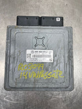 Load image into Gallery viewer, ECU ECM COMPUTER Volkswagen Beetle Passat 2014 14 - NW486448
