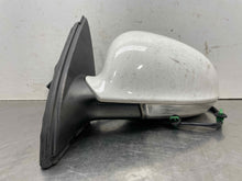 Load image into Gallery viewer, Side View Door Mirror Volkswagen Jetta 2012 - NW559115
