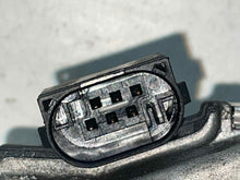 Load image into Gallery viewer, THROTTLE BODY Optima Sonata 2006 06 2007 07 - NW559069
