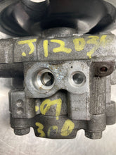 Load image into Gallery viewer, Power Steering Pump Chrysler 300 2007 - NW443107
