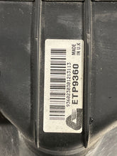 Load image into Gallery viewer, RADIATOR Volvo S40 V40 2000 00 01 02 03 04 - NW445569
