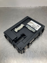 Load image into Gallery viewer, BODY CONTROL MODULE BCM COMPUTER Nissan Rogue 2009 09 - NW445888
