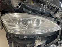 Load image into Gallery viewer, Headlight Lamp Assembly Mercedes-Benz SL500 2010 - NW447185
