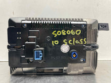 Load image into Gallery viewer, Info-Gps Screen Mercedes-Benz SL500 2010 - NW447199
