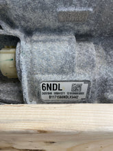 Load image into Gallery viewer, Transmission Cadillac CTS 2017 - NW447456
