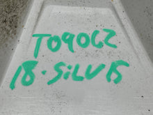 Load image into Gallery viewer, [INVENTORYCAR_YEAR_MAKE_MODEL] TAIL LIGHT LAMP ASSEMBLY Right - NW560492
