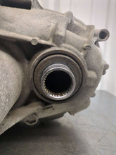 Load image into Gallery viewer, Transfer Case  SILVERADO 1500 PICKUP 2018 - NW560258
