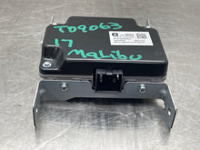 Load image into Gallery viewer, Inverter Chevrolet Malibu 2017 - NW560080
