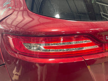 Load image into Gallery viewer, Tail Lamp Light Lincoln MKC 2015 - NW447446
