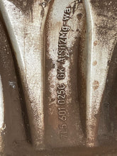 Load image into Gallery viewer, WHEEL RIM Porsche Cayenne 03 04 05 06 18x8 - NW447525
