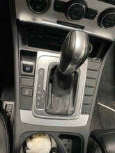 Load image into Gallery viewer, Floor Shifter  CC 2016 - NW447093
