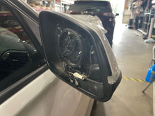 Load image into Gallery viewer, SIDE VIEW DOOR MIRROR 320i 328D 328i 330i 335i Active 3 13-18 Right - NW446978
