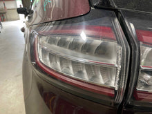 Load image into Gallery viewer, Tail Lamp Light Ford Edge 2017 - NW447442
